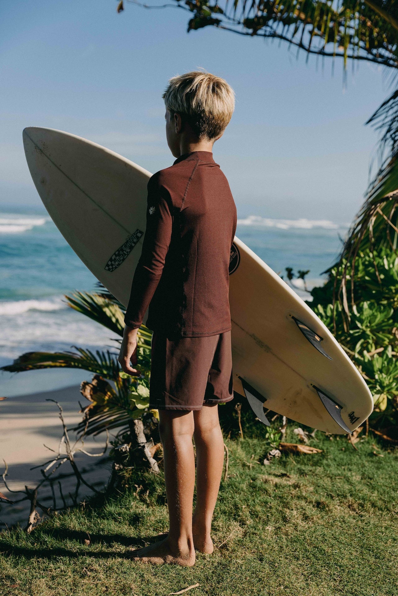 Introducing the Sunny, our long-sleeve rash guard — a second-skin silhouette designed for full coverage and effortless protection in the ocean