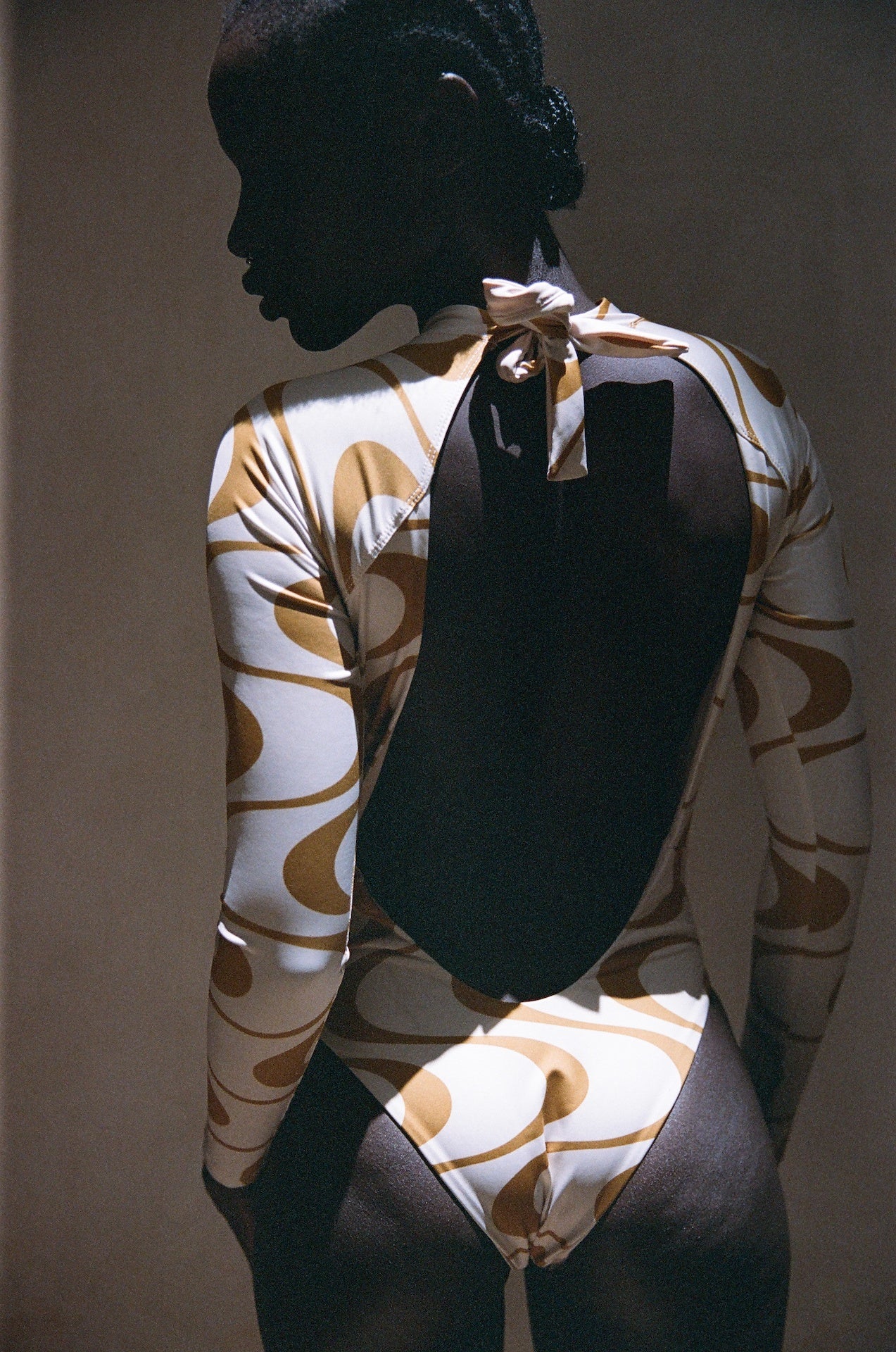 Billie | Sun protective surf suit - Long Sleeve - Ray | ABYSSE