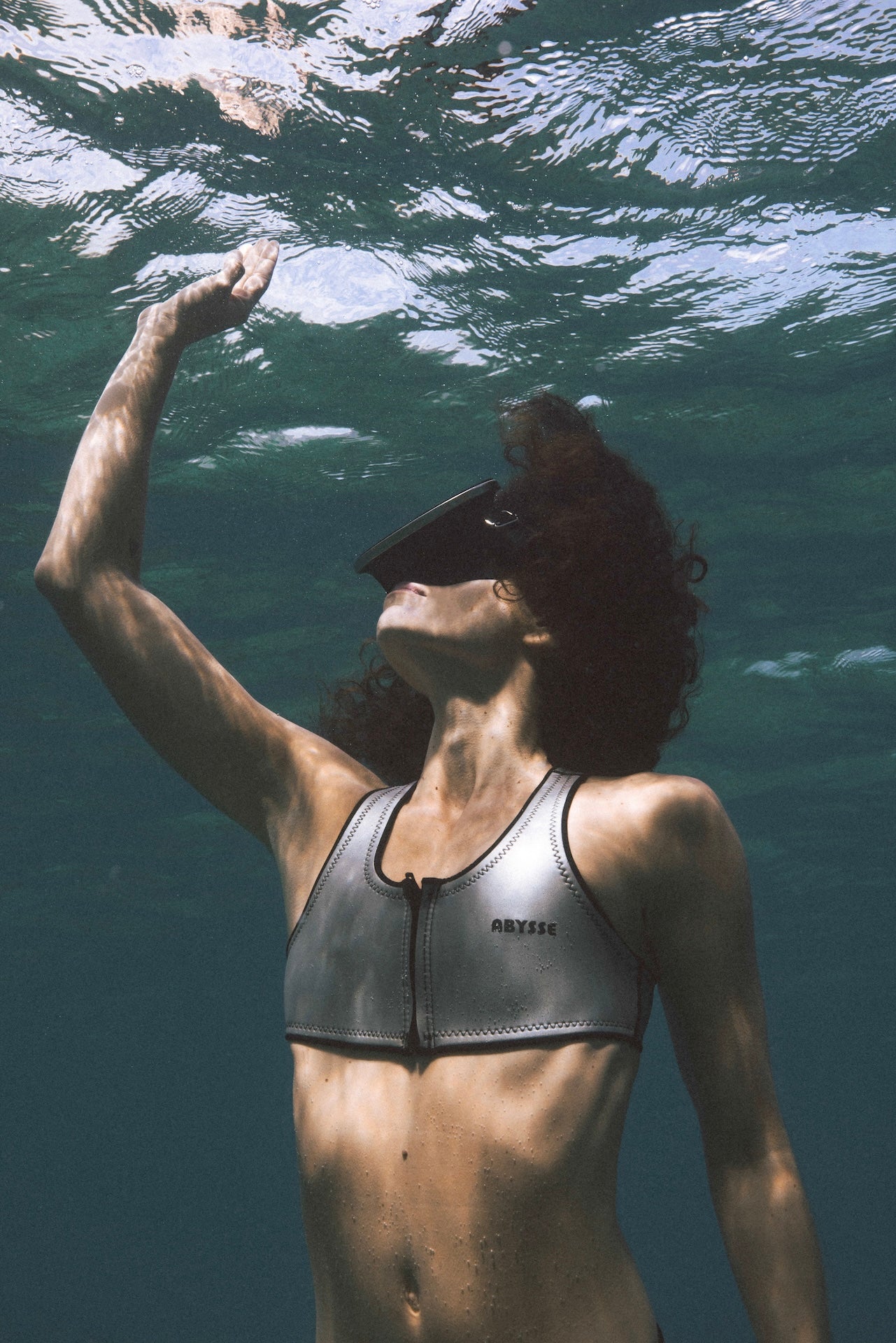 Jenna | Bikini Top Front Zipper - Silver 2mm Eco Neoprene