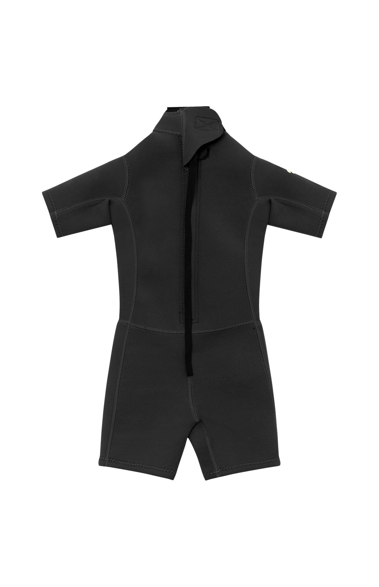 Introducing our Mini Wetsuit range, made for our water spirited children. We believe in creating a better and sustainable world for them. A collection purposefully designed for little active bodies, that love to spend days in the waves, with our Abysse ethos in mind