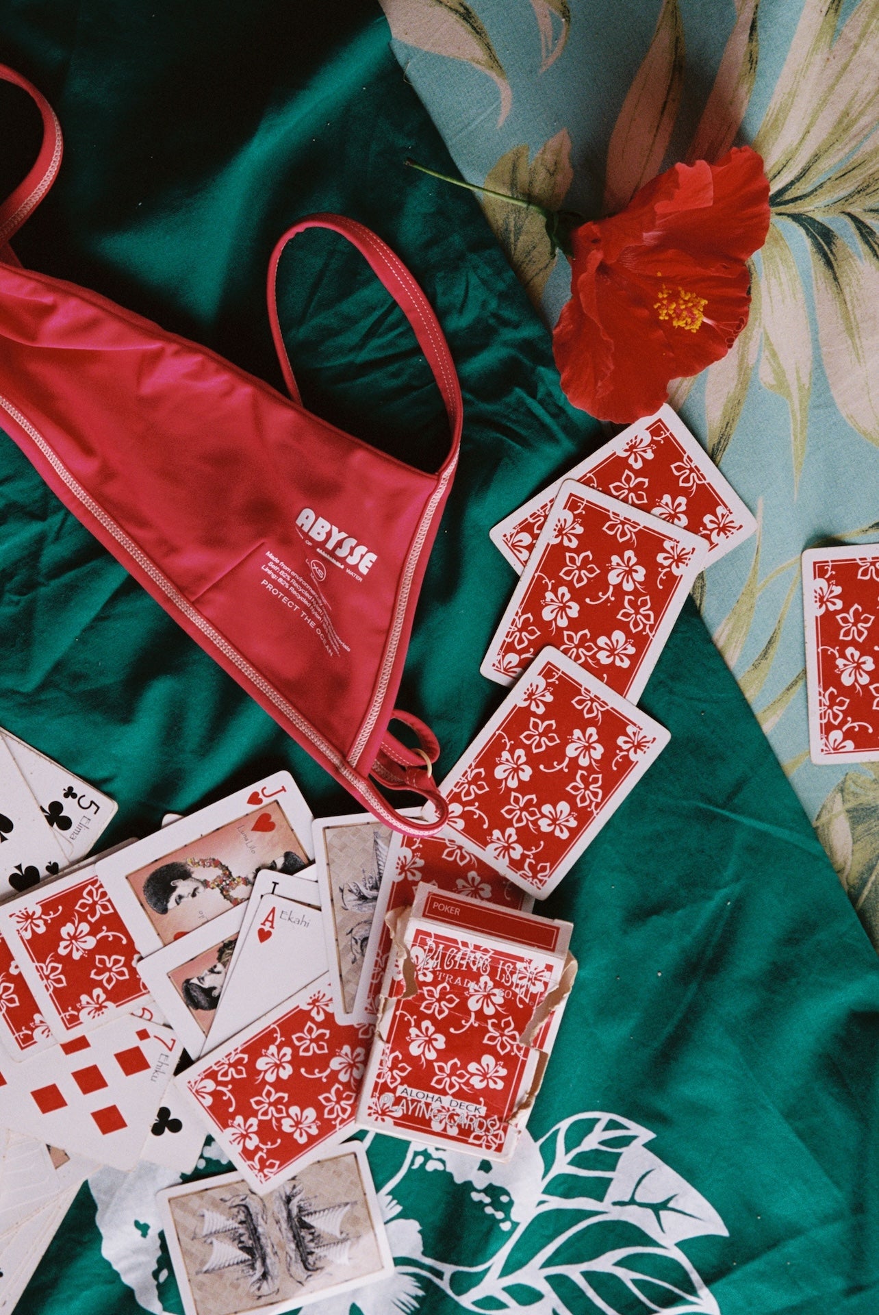 Zamba | Bikini Top - Hibiscus | Sustainable Swimwear