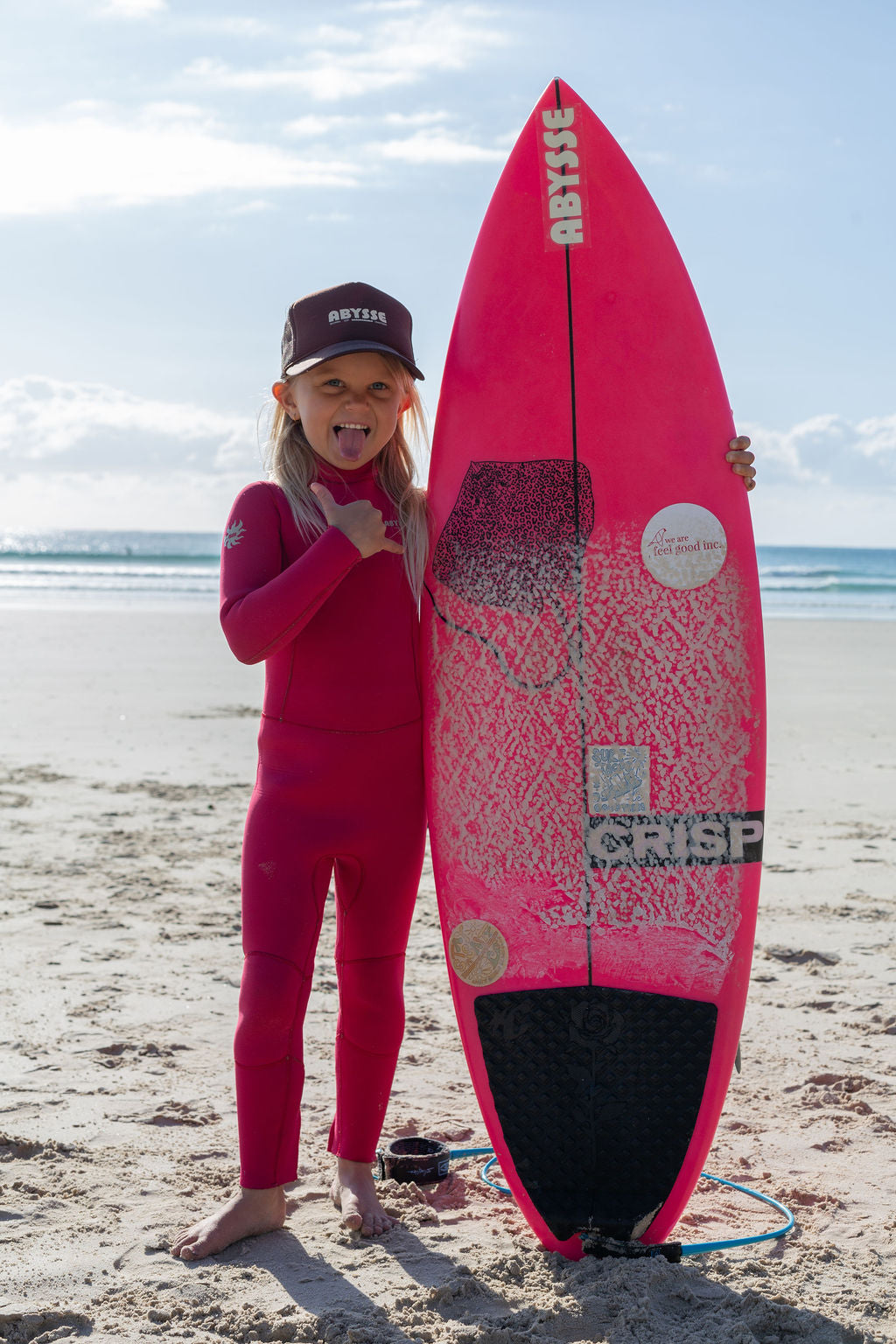 Lakey 6 yeasr old  wearing the Mano Mini Fullsuit 3/3 mm - Pitaya - kids 1 to 10