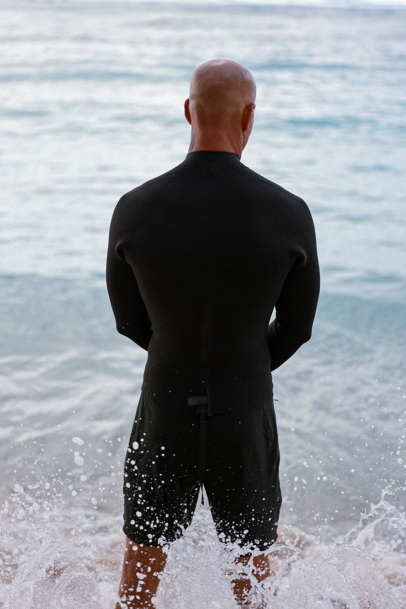 Buzzy Back Zip Top Black 2/2 mm